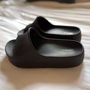 Forever 21 Black Platform Slides